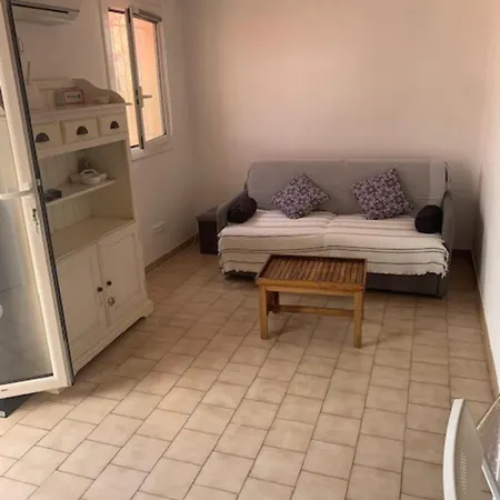 House T3 For 6 People * Frontignan
